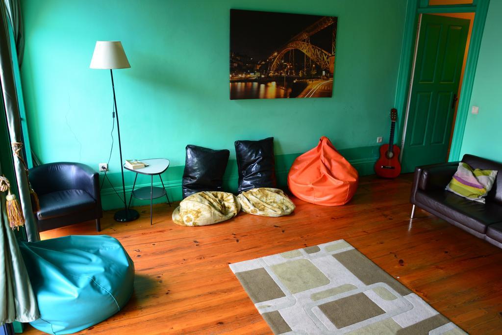 Alma Porto Hostel ภายนอก รูปภาพ